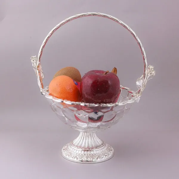 Elegant_Crystal_Glass_Fruit_Basket_With_Handle