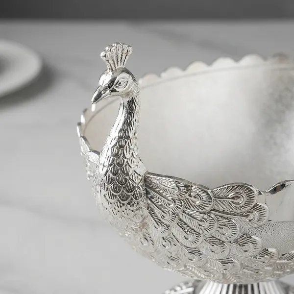 Auriesta_Peacock_Fruit_Basket_-_Decorative_Silver-Toned_Metal_Bowl_With_Peacock_Handle