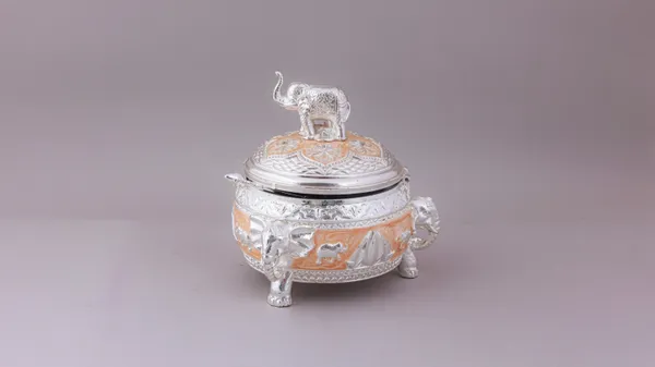 Decorative_Elephant_Trinket_Box_With_Lid_-_Silver_And_Gold_Finish