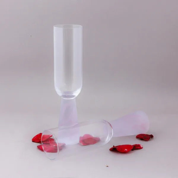 Crystal_Clear_Champagne_Flutes_Set_-_Elegant_Stemmed_Glassware