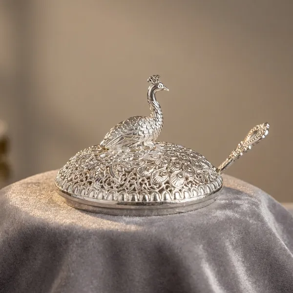 Elegant_Silver-Plated_Sugar_Pot_With_Decorative_Tray_And_Spoon