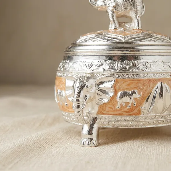 Silver-Toned_Elephant_Decorative_Jar_With_Lid