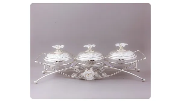 Premium_Stainless_Steel_Triple_Serving_Set_With_Stand_-_3_Covered_Bowls_With_Decorative_Lids_And_Warming_Tray