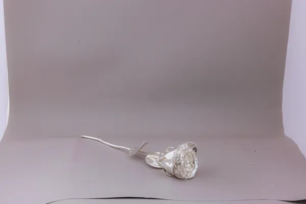 Handcrafted_Silver_Metallic_Decorative_Rose_-_Gift_Item