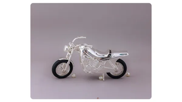 Decorative_Glass_Motorcycle_Figurine_-_Silver_Finish
