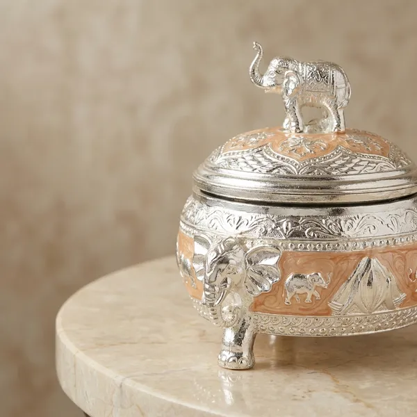Auriesta_Covered_Bowl_With_Elephant_Lid_-_Small_Silver-Plated_Decorative_Bowl