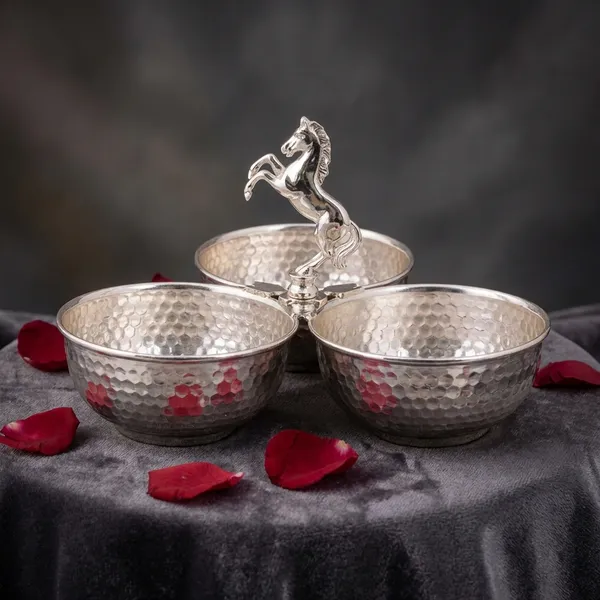 Auriesta_Horse_Knob_Bowl_-_Silver_Decorative_Serving_Bowl_Set_Of_3_With_Red_Floral_Design_(Item_Code:_1235)