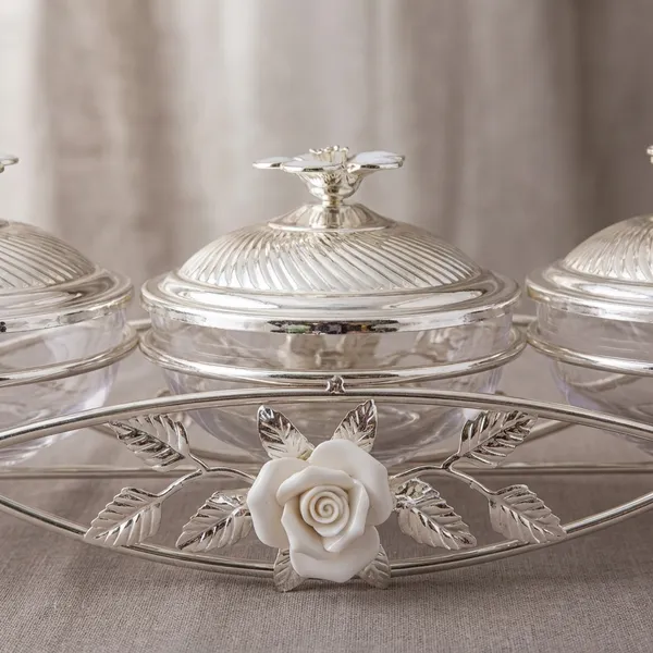 Premium_Stainless_Steel_Triple_Serving_Set_With_Stand_-_3_Covered_Bowls_With_Decorative_Lids_And_Warming_Tray