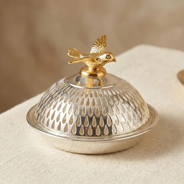 Tray_With_Honey_Bird_Dome_-_Small_Size_Silver-Plated_Decorative_Serving_Tray