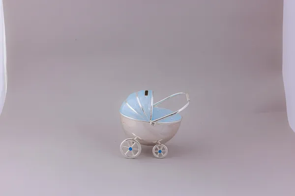 Miniature_Baby_Carriage_Keepsake_-_White_Pearlescent_Pram_With_Blue_Hood