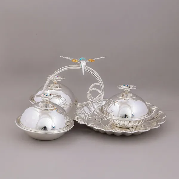 Seashell_Platter_With_Two_Serving_Bowls_-_Silver_Finish