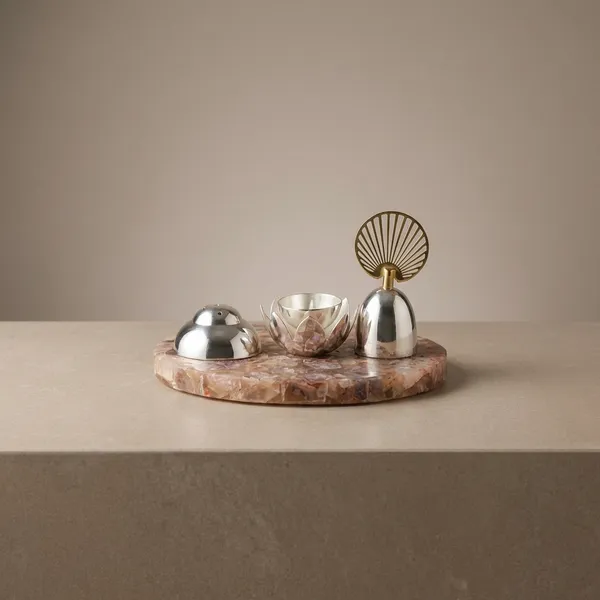 Decorative_Wooden_Tray_With_Candle_Holders_And_Shell_Accent