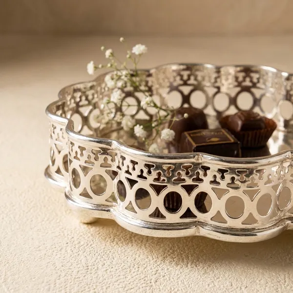 Wavy_Cut_Design_Decorative_Metal_Tray