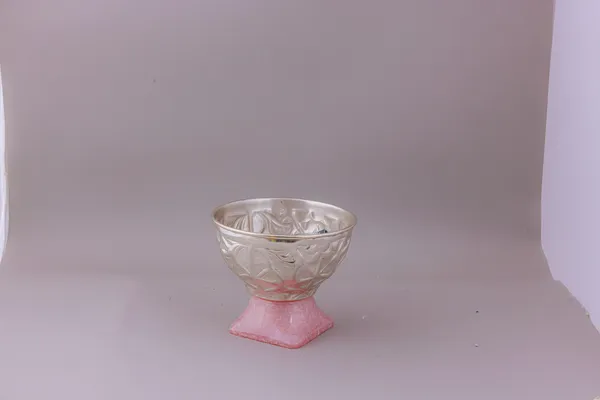 Crystal_Glass_Dessert_Bowl_With_Pink_Stand