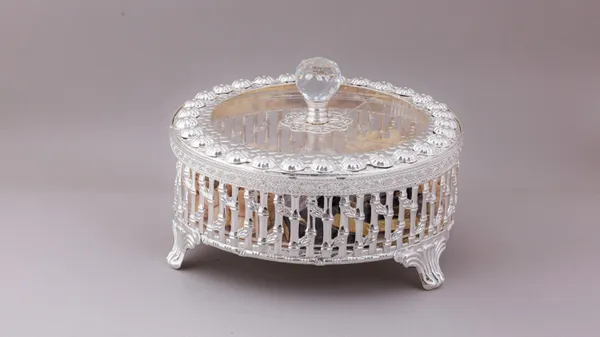 Silver-Plated_Musical_Jewelry_Box_With_Rotating_Ballerina