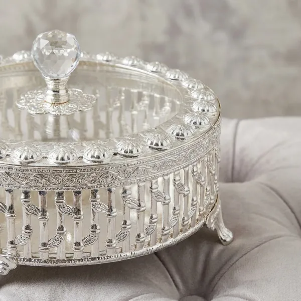 Round_Dry_Fruit_Box_With_Crystal_Knob_And_Compartments_-_Item_Code_1295
