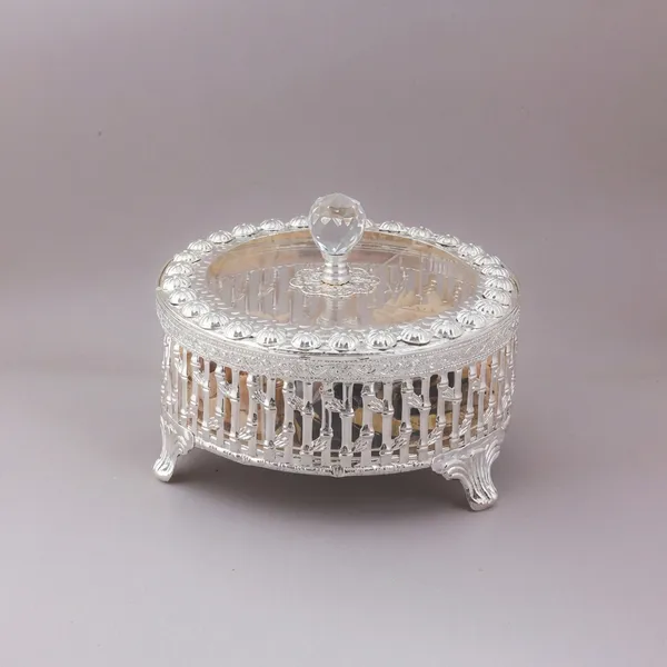 Round_Dry_Fruit_Box_With_Crystal_Knob_And_Compartments_-_Item_Code_1295