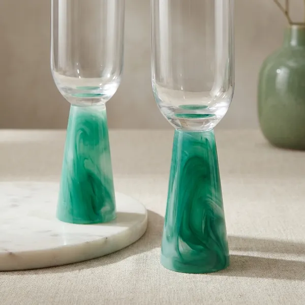 Champagne_Glass_Set_With_Stem_Green_(Set_Of_2)_-_Auriesta