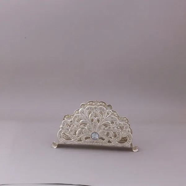 Decorative_Silver-Toned_Filigree_Napkin_Holder