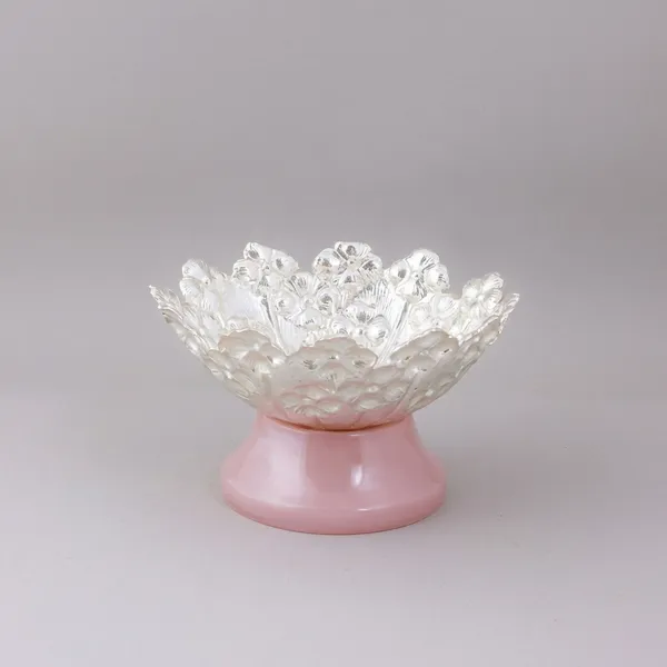 Decorative_Flower_Bowl_With_Pink_Ceramic_Base