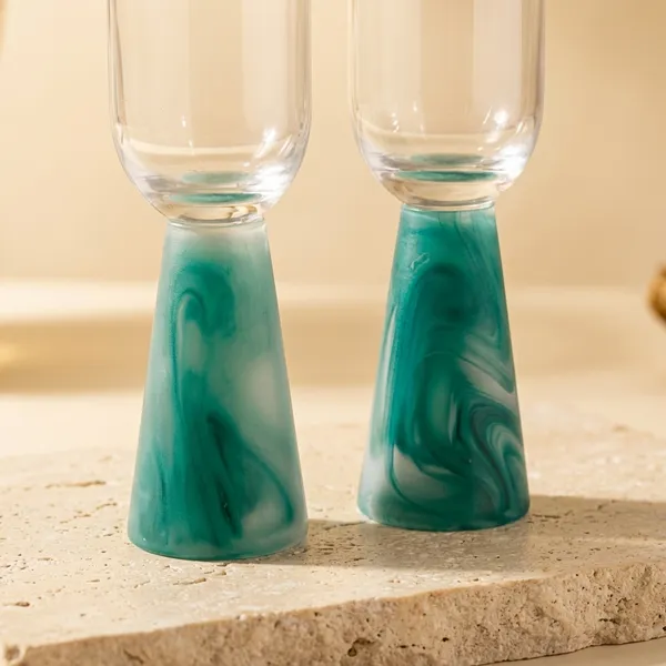Set_Of_2_Elegant_Champagne_Flutes_With_Turquoise_Teal_Base