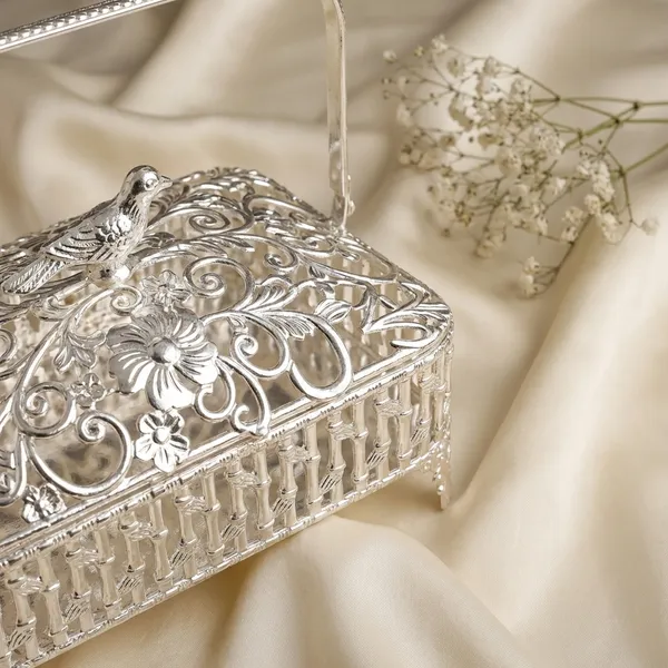 Elegant_Silver-Plated_Metal_Napkin_Holder_With_Red_Glass_Liner