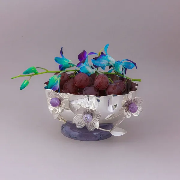 Decorative_Fruit_Bowl_With_Floral_Design