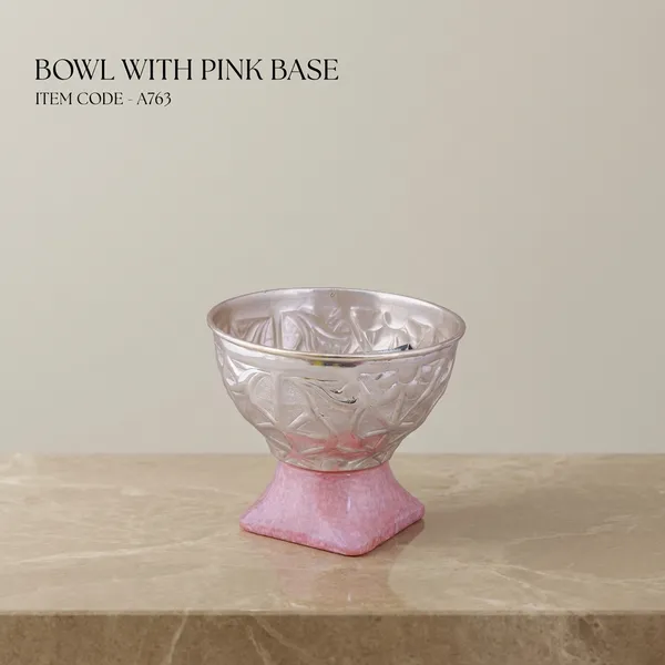 Auriesta_Crystal_Cut_Glass_Bowl_With_Pink_Geometric_Base