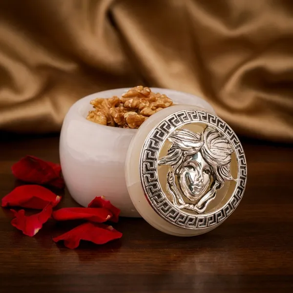 Decorative_Sacred_Heart_Trinket_Box_With_Aromatics