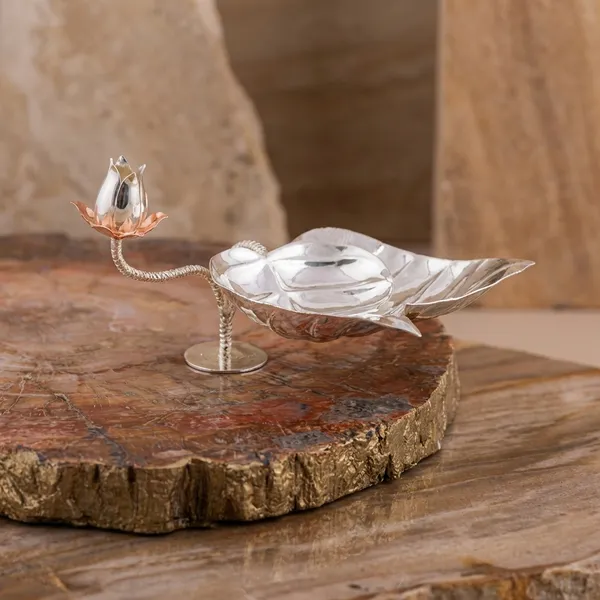 Petrified_Wood_Slice_Coffee_Table_With_Unique_Fossil-Like_Surface