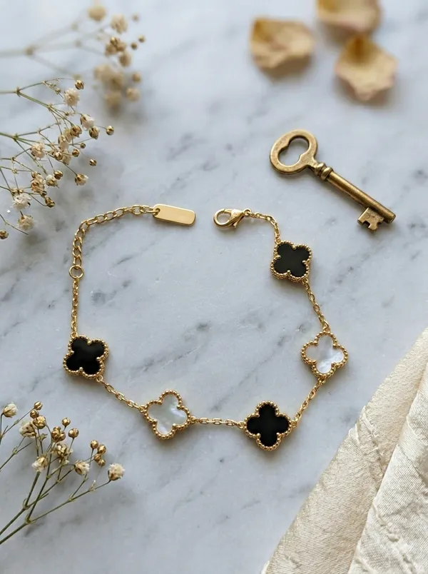 Midnight_Bloom_Lucky_Four_Leaf_Clover_18K_Gold_Tone_Titanium_Steel_Anti_Tarnish_Waterproof_Hypoallergenic_Lifeproof_Bracelet_For_Women