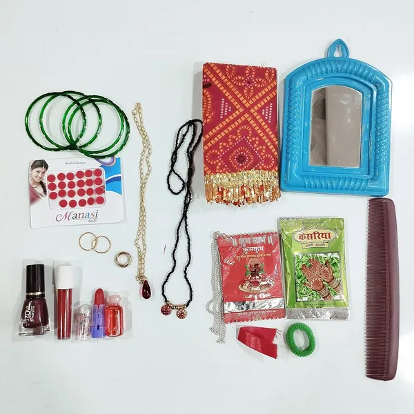 Multicolor_Traders_Mata_Chunar_Set_And_Shringaar_Dani_Navratri_Special_For_Durga_Mata_Puja_And_Decoration_9_Colors_Chunari_For_9_Days_With_20_Items_Of_Shringaar_Devi_Maa_Ki_Chunri_Aur_Shringaar