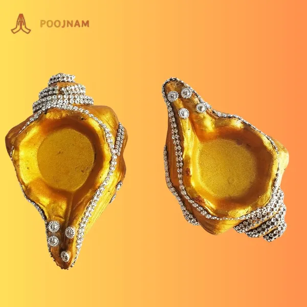 Gold_Diwali_Diya_Shell_Shape_Handmade_Teracotta_Clay_Diya_With_Silver_Lace_Decoration_Set_Of_2_10_Free_Tea_Ligth_Wax_Candles_Ideal_For_Diwali_Gifting_Home_Decoration