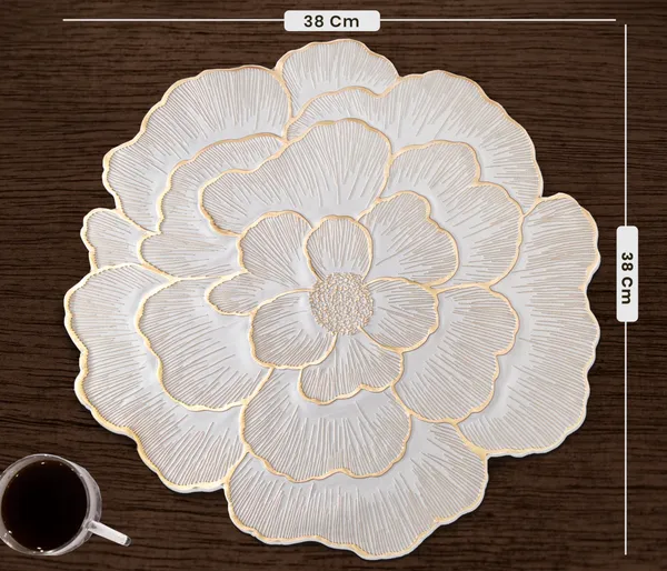 Off_White_Flower-Shaped_Decorative_Placemat_Set_With_Gold_Border