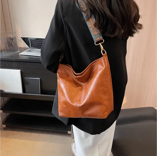 Brown_&_Green_Pu_Leather_Aurora_Handbag_For_Women