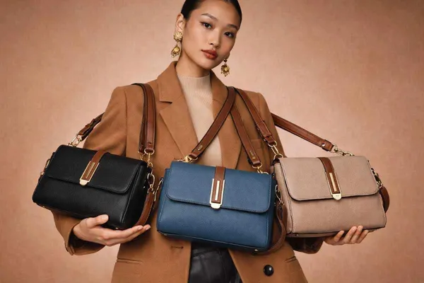 Blue_Pu_Leather_Noir_Daily_Handbag_For_Women