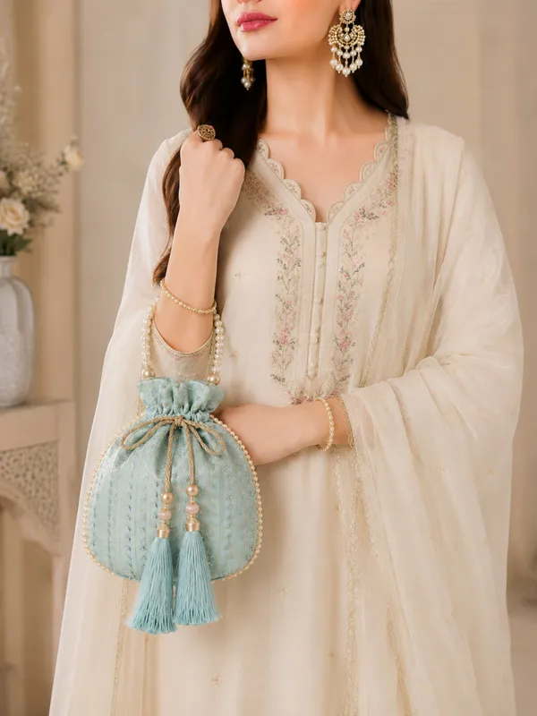 Exquisite_Traditional_Wedding_Purse_Embroidered_Potli_Bag