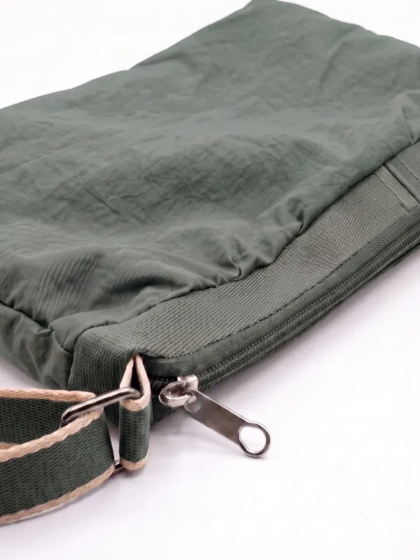 Minimalist_Olive_Green_Crossbody_Bag_Sling_&_Nylon_Shoulder_Bag