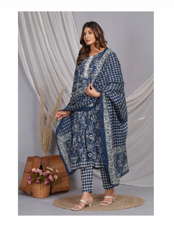 Blue_Cotton_Printed_Suit_Set_For_Women