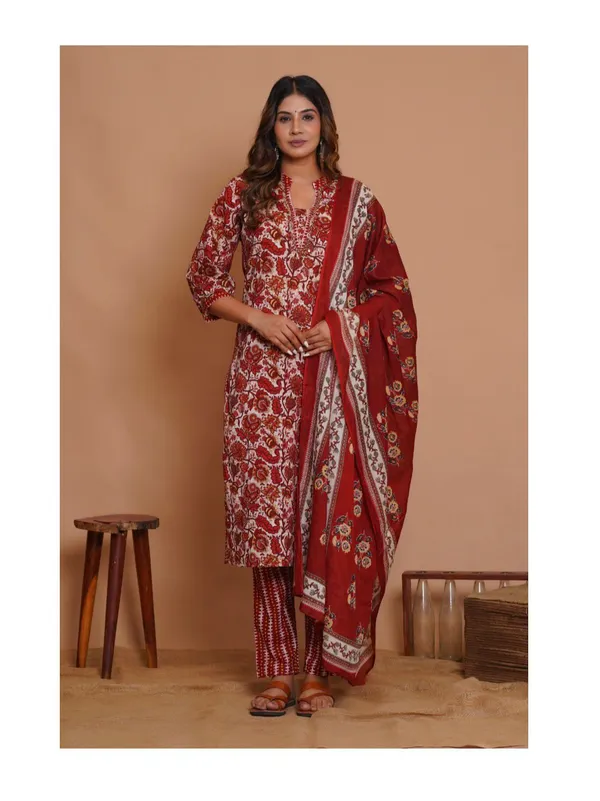 Red_Cotton_Embroidered_Suit_Set_For_Women