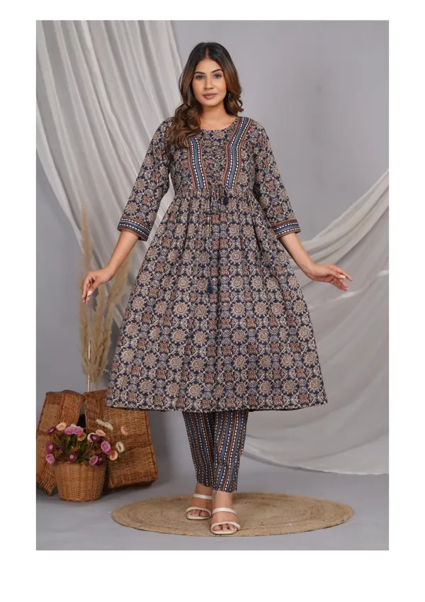 Anarkali_Kurti(Dark_Floral)