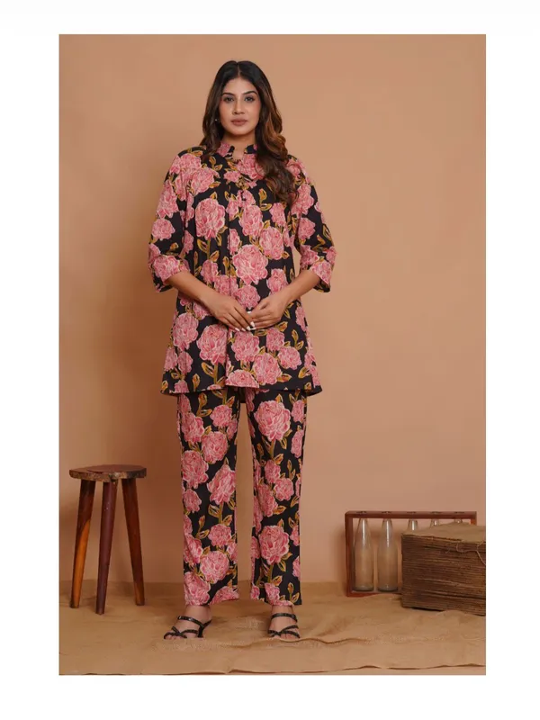 Black_Cotton_Floral_Print_Co-Ord_Set_For_Women