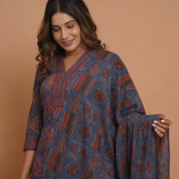 Blue_Cotton_Printed_Suit_Set_For_Women