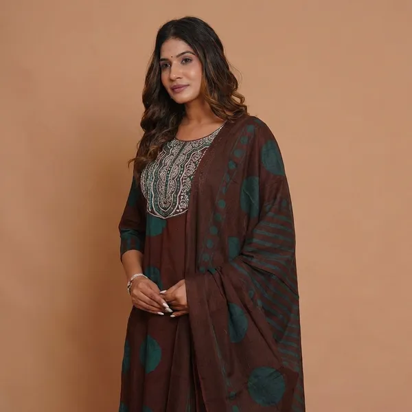 Brown_Cotton_Tie-Dye_Suit_Set_For_Women