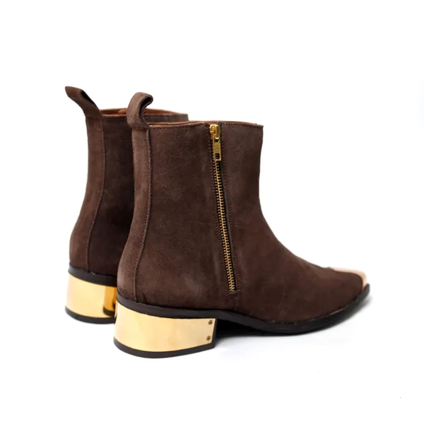 Brogan_Boots_Goldstrike