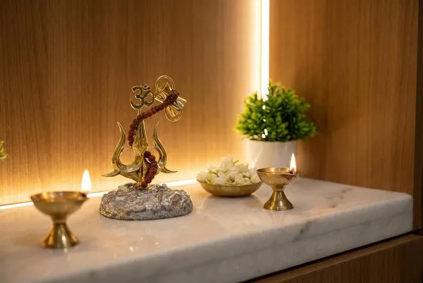 Earthen_Gold_Plated_Lord_Shiva_Trishul_With_Damru_Om_Symbol_Stand_Metal_Idol_With_Rudraksha_Mala_Spiritual_Decor_For_Car_Dashboard_Pooja_Room_Office_Desk_Vastu_Showpiece_Gift
