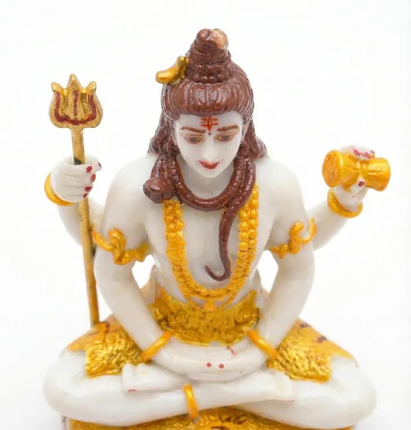 Earthen_Lord_Shiva_Idol_3_Inch_White_Golden_Mahadev_Murti_Shiv_Ji_Idol_For_Car_Dashboard_Home_Mandir