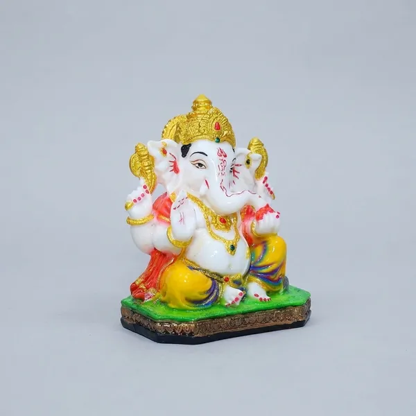 Resin_Glossy_Religious_Ganesha_Statue_For_Home_Decor