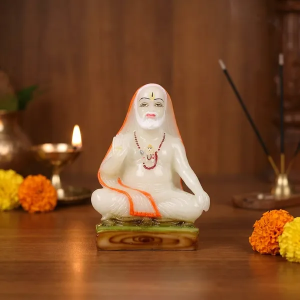 Orange_And_White_Ceramic_Glossy_Religious_Meditation_Statue_For_Home_Decor