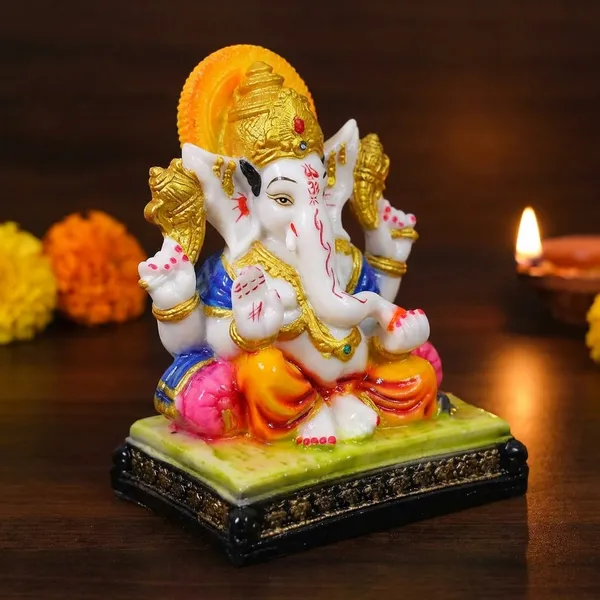 Resin_Glossy_Religious_Ganesha_Statue_For_Home_Decor